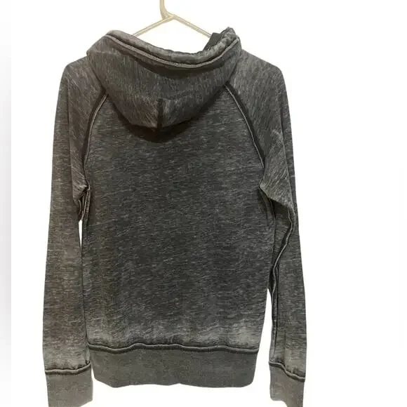 J. America Gray Graphic Sweater Soccer (S) - Picture 4 of 9